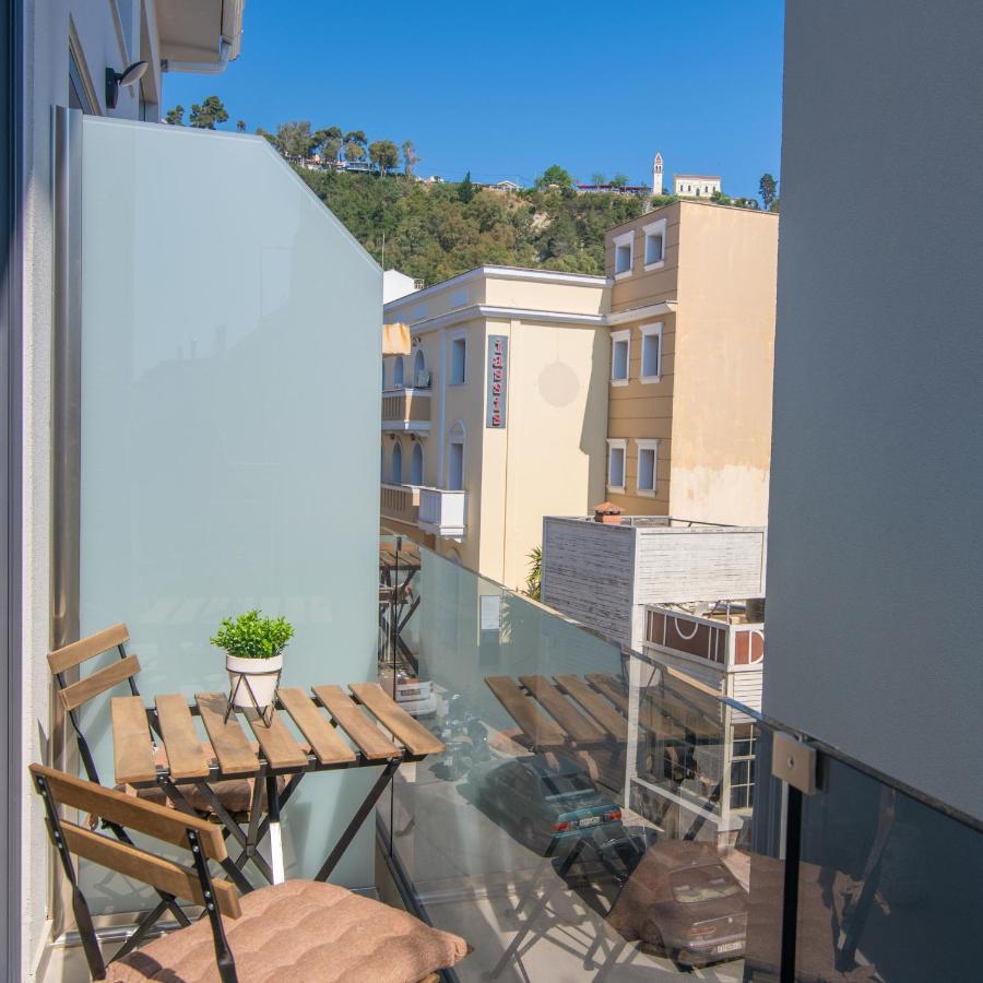 Stylish & Elegant Loft Suite In The City Center Kota Zakynthos Bagian luar foto